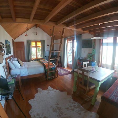 Rock Retreat B&B Farmstay وايتومو كيفز المظهر الخارجي الصورة